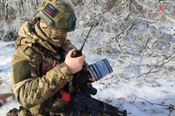 Кадры работы российских разведывательных беспилотников в зоне СВО