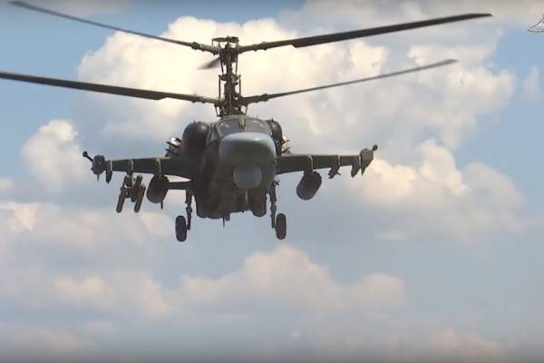 Министерство обороны рассказало о возможностях ударного вертолета К-52 «Аллигатор» 