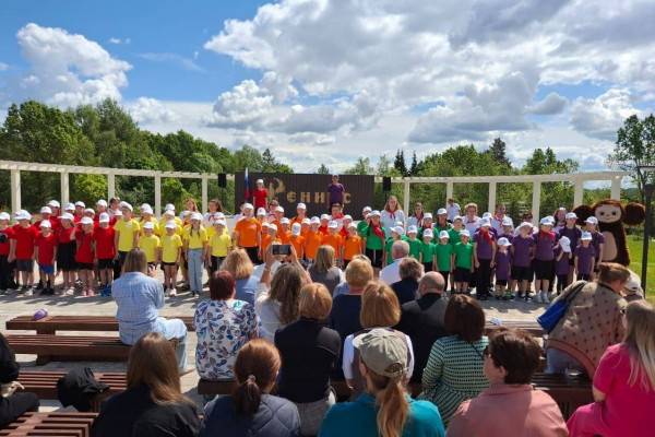 Отдых для детей: открытие лагерей в Смоленской области