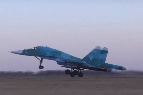 Экипажи Су-34 наносят удары по опорным пунктам и живой силе противника