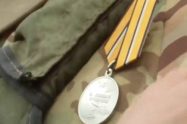 Замминистра обороны РФ вручил госнаграды военнослужащим ЗВО