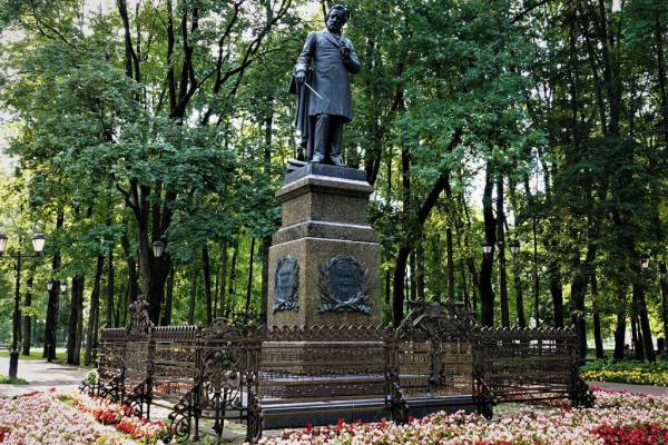 Губернатор Смоленска почтил память Михаила Глинки