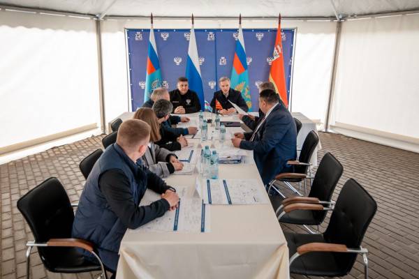 Василий Анохин подписал соглашение о развитии дорожной сети Смоленской области