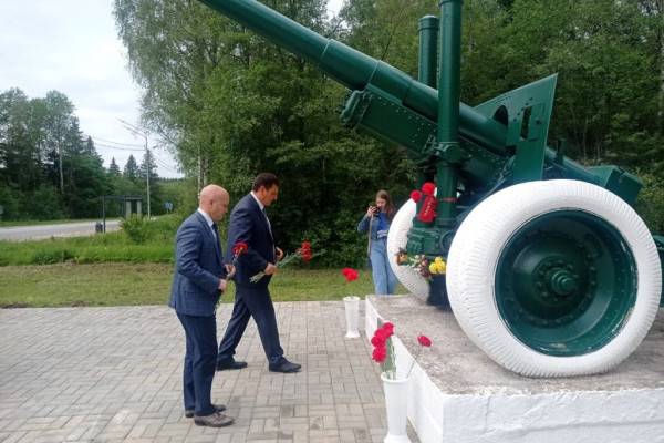 Игорь Ляхов поздравил жителей Гагарина с Днем России