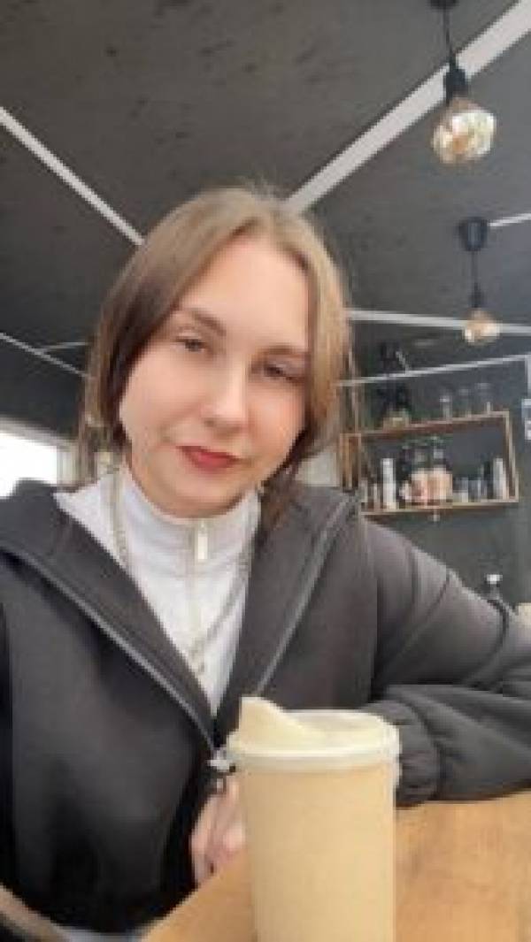 Рисование на стаканчиках как акт доброты