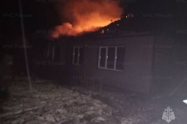 В Новодугино Смоленской области вспыхнул ночной пожар В Новодугино Смоленской области вспыхнул ночной пожар