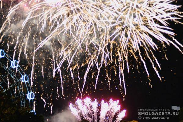 Репетиция салютного дивизиона в Смоленске Репетиция салютного дивизиона в Смоленске