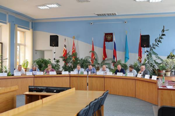 Заседание Рославльской окружной Думы: решения и обсуждения