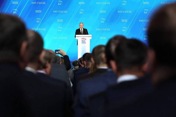 Президент Владимир Путин назвал главные задачи для Национального центра «Россия» Президент Владимир Путин назвал главные задачи для Национального центра «Россия»