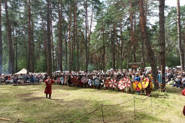 В городе Смоленске стартовал фестиваль исторической реконструкции «Гнёздово»