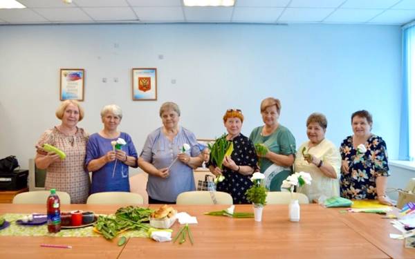 Творчество и здоровье в клубе «Мастерица»