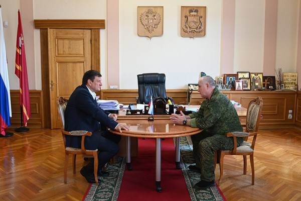 Игорь Ляхов поддержал противотанковый дивизион имени себя