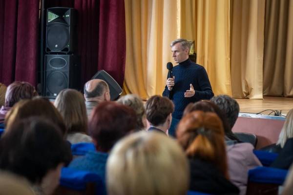 27 июня Василий Анохин встретиться с жителями Сафоновского района