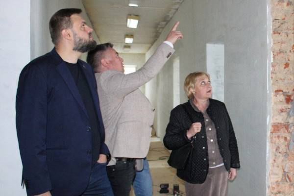 Визит депутата Госдумы в Смоленскую область: модернизация объектов культуры