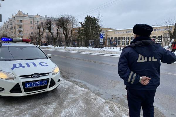 2 декабря в Ленинском районе Смоленска проведут «сплошные проверки» водителей