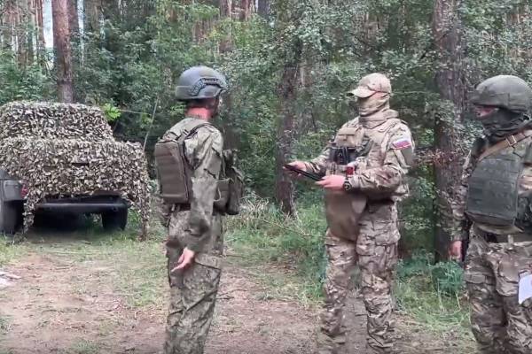 Военнослужащим штурмового отряда ЦВО вручили государственные награды