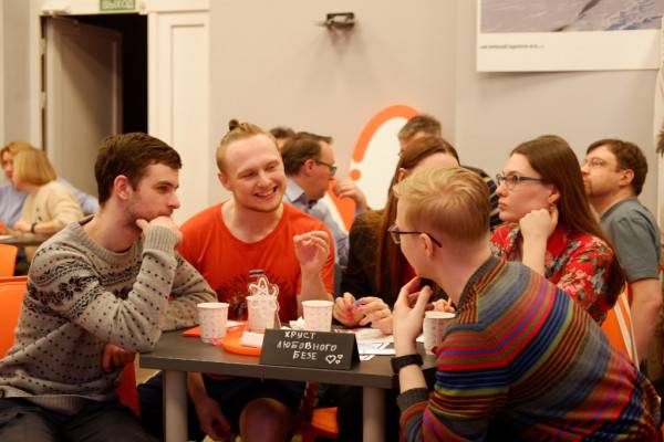 На турнире BrainShaker жители Смоленска высказали свое мнение о любви к науке, ответив на соответствующие вопросы На турнире BrainShaker жители Смоленска высказали свое мнение о любви к науке, ответив на соответствующие вопросы