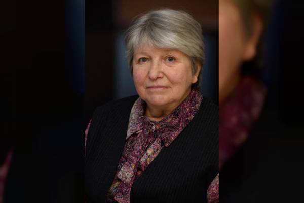 Путь от профессора литературы к автору детективов