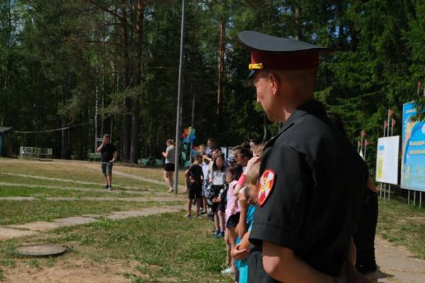 В Смоленской области проходит акция «Каникулы с Росгвардией» 