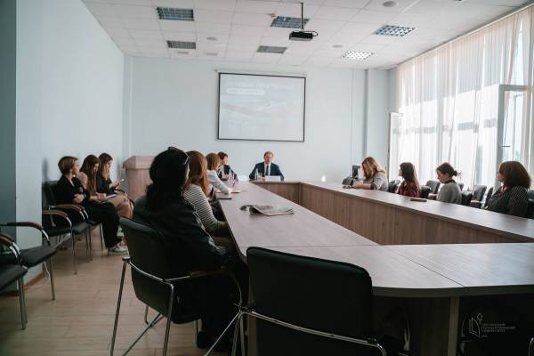 Смолянам подробнее рассказали о подготовке специалистов в области ракето- и самолётостроения