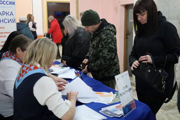 В Рославле прошла ярмарка трудоустройства
