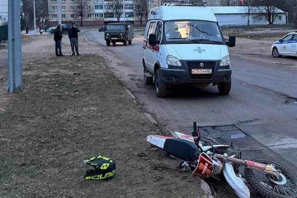 Серьезное ДТП в Ярцево: столкновение мотоцикла и автомобиля Серьезное ДТП в Ярцево: столкновение мотоцикла и автомобиля