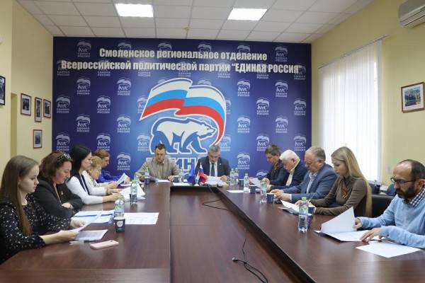 Предварительное голосование в Смоленске: активный отбор кандидатов