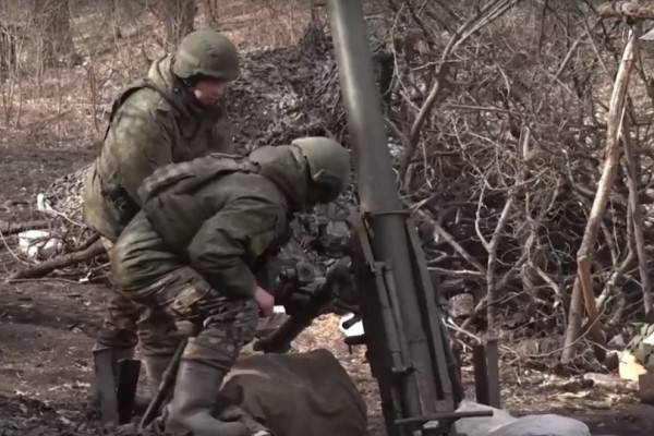 Миномётчики группировки войск «Запад» уничтожил вскрытые разведкой позиции и военную технику ВСУ