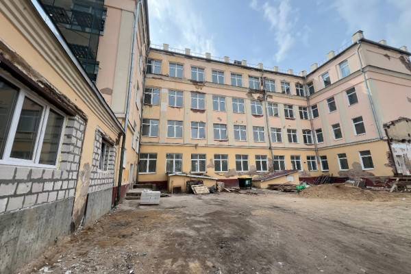 Ремонт школы в Смоленске идет по графику Ремонт школы в Смоленске идет по графику