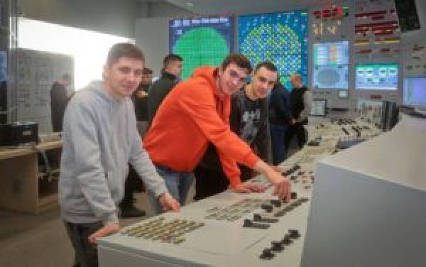 Смоленскую АЭС в 2024 году посетили более 2500 жителей России Смоленскую АЭС в 2024 году посетили более 2500 жителей России