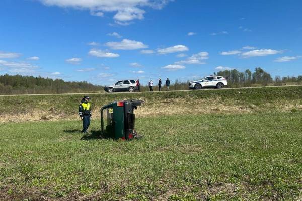 Авария на трассе М-1 в Смоленской области Авария на трассе М-1 в Смоленской области