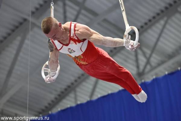 Успешный смоленский гимнаст участвует в образовательной программе