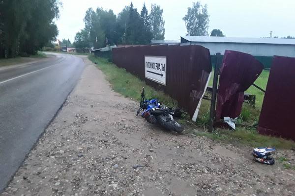 В Смоленском районе 21-летний мотоциклист попал в ДТП