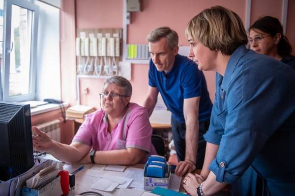 Василий Анохин ознакомился с работой Дорогобужской ЦРБ