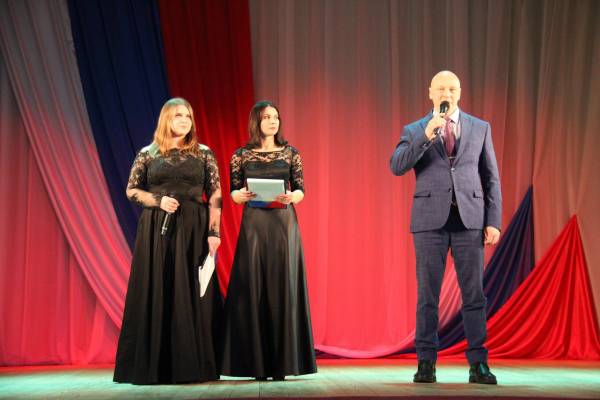 «Есть такая профессия – Родину защищать»: концерт – поздравление защитникам Отечества