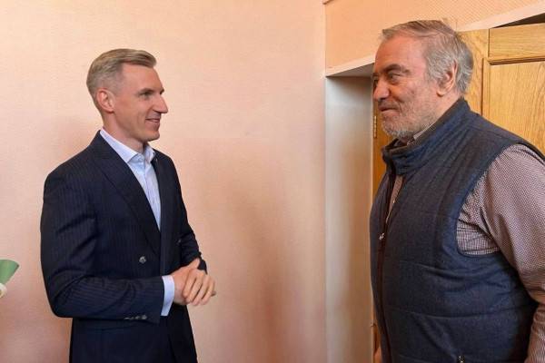 Василий Анохин встретился со своим преподавателем Валерием Гергиевым