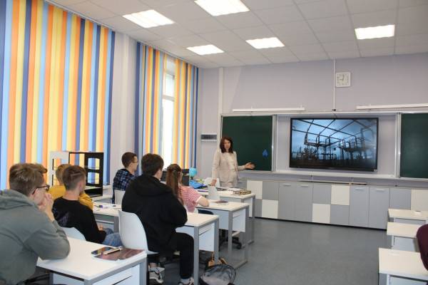 Профориентация в энергетике: встреча со специалистами Россети Центр