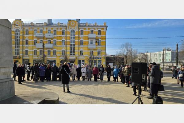 Годовщину со дня рождения Михаила Микешина отметили в Смоленске