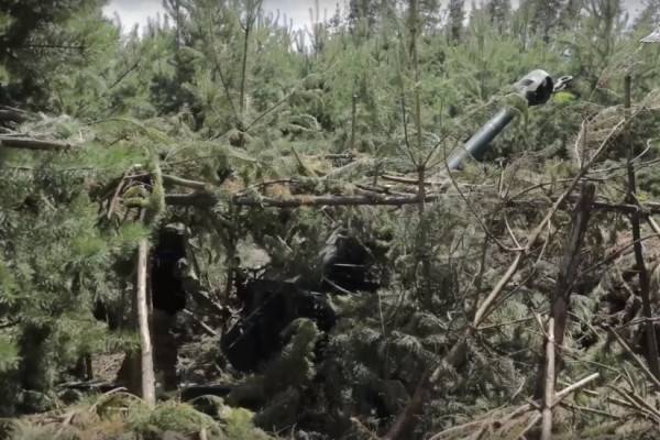 Расчеты гаубиц Д-30 Западного военного округа громят позиции ВСУ