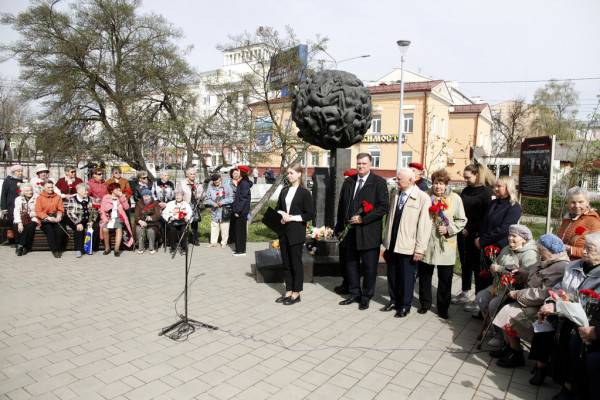 В Смоленске состоялся митинг, посвященный Дню освобождения узников фашистских концлагерей