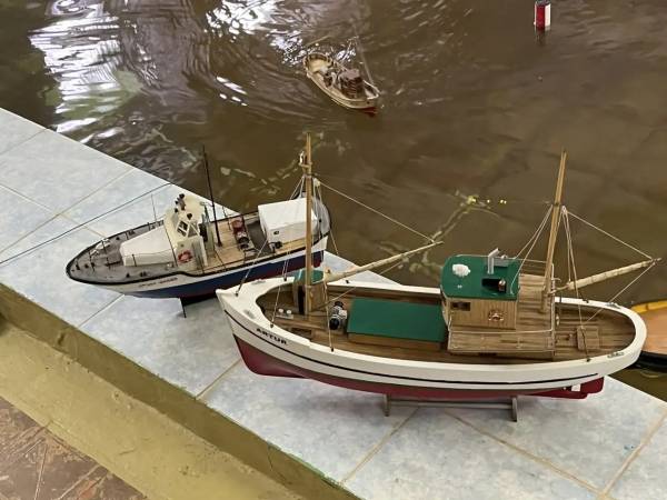 Судомодельный спорт в Рославле: турнир памяти Анатолия Лебедева
