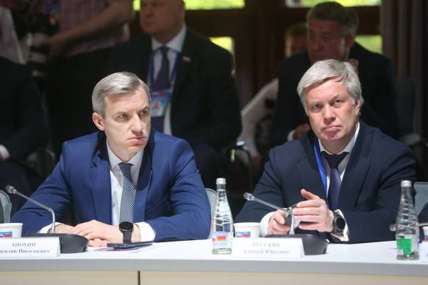 Василий Анохин: «У нас очень много точек взаимодействия на муниципальном и даже поселковом уровне»