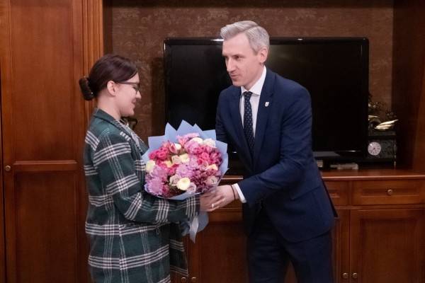 Василий Анохин встретился с вдовой Героя России Андрея Блохина