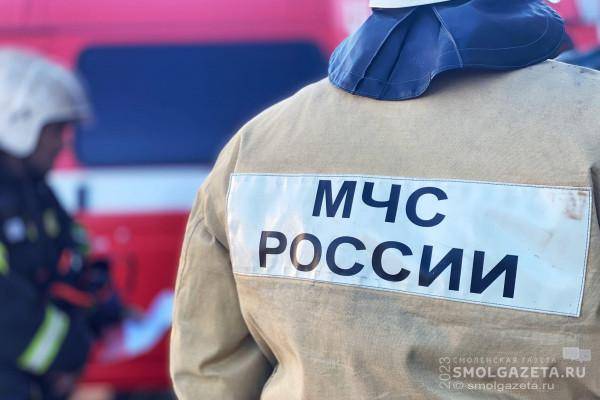 В Демидовском районе вспыхнул жилой дом