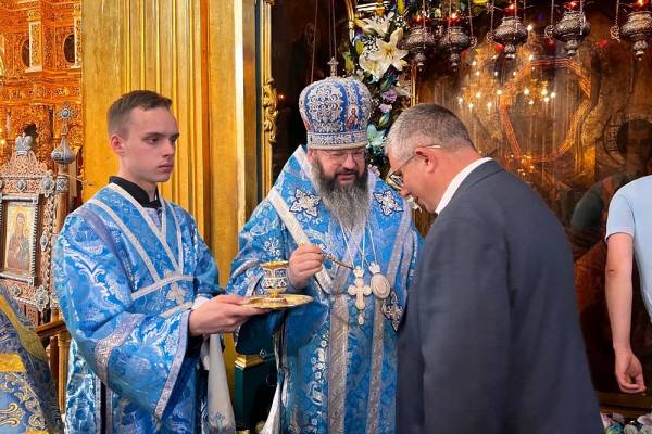 Александр Новиков пожелал смолянам счастья в День Смоленской иконы Божией Матери «Одигитрия»