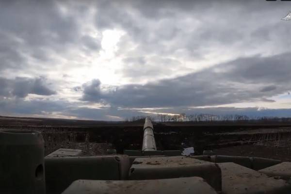 Танкисты группировки войск «Запад» уничтожили замаскированные блиндажи и минометные расчеты ВСУ 