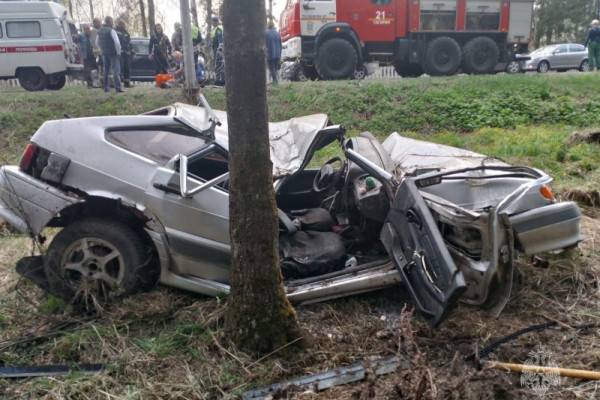 Авария в Гагаринском округе: автомобиль съехал в кювет и перевернулся
