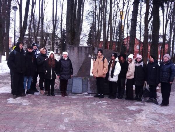 Память живет в сердцах Память живет в сердцах