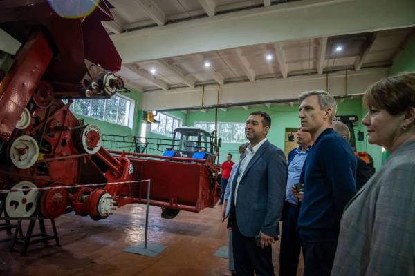 Глава региона Василий Анохин поручил увеличить набор студентов по профилю агрономии в Козловском многопрофильном аграрном колледже