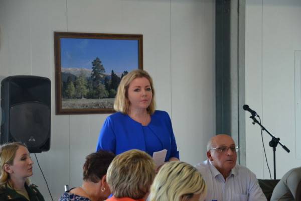 Состоялась встреча с представителями воинских частей, дислоцируемых в Ельнинском районе